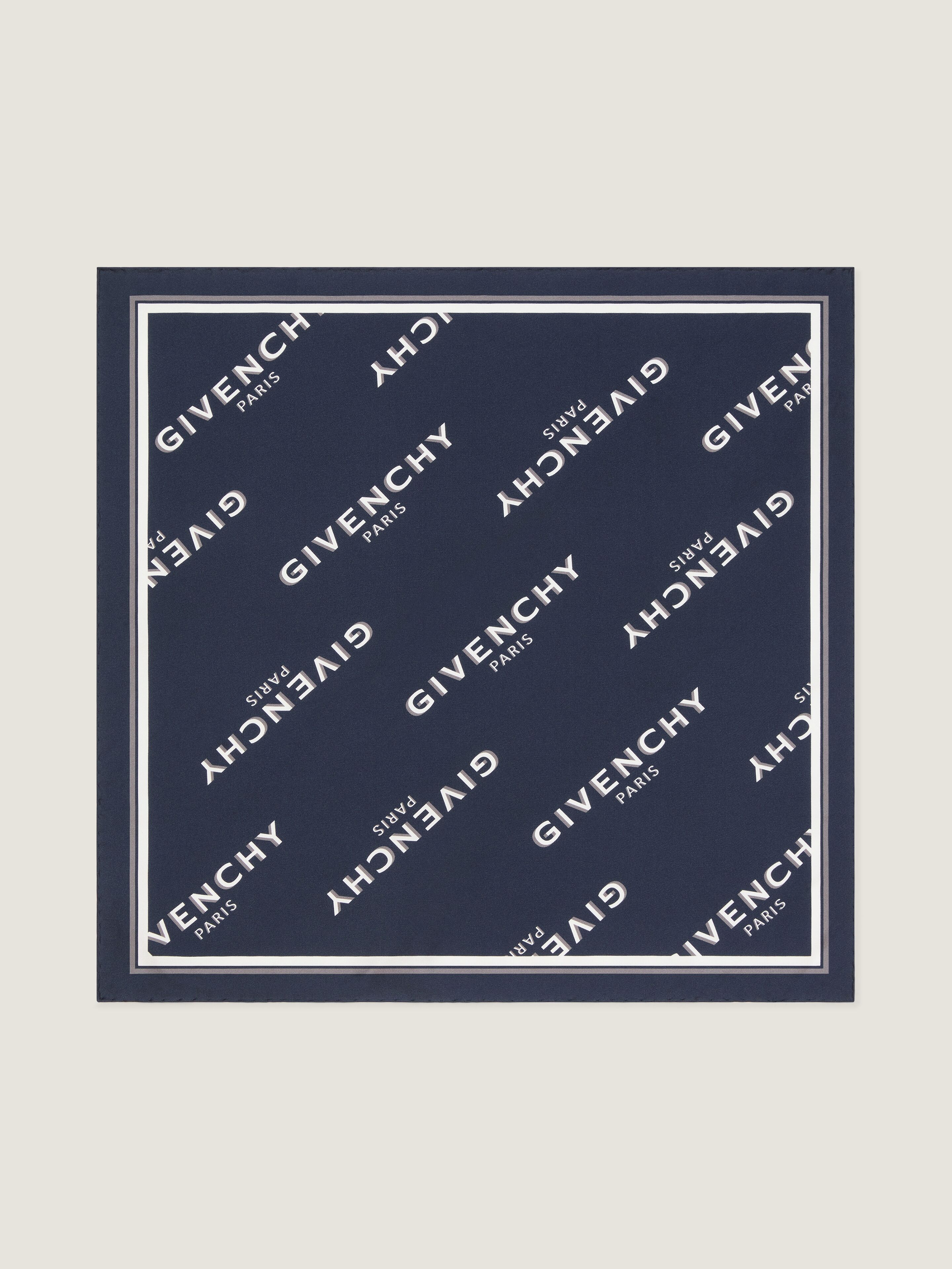 GIVENCHY Shadow small square in silk